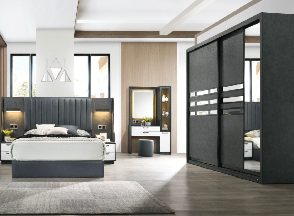 Norwich Contrast-Band Sliding Wardrobe
