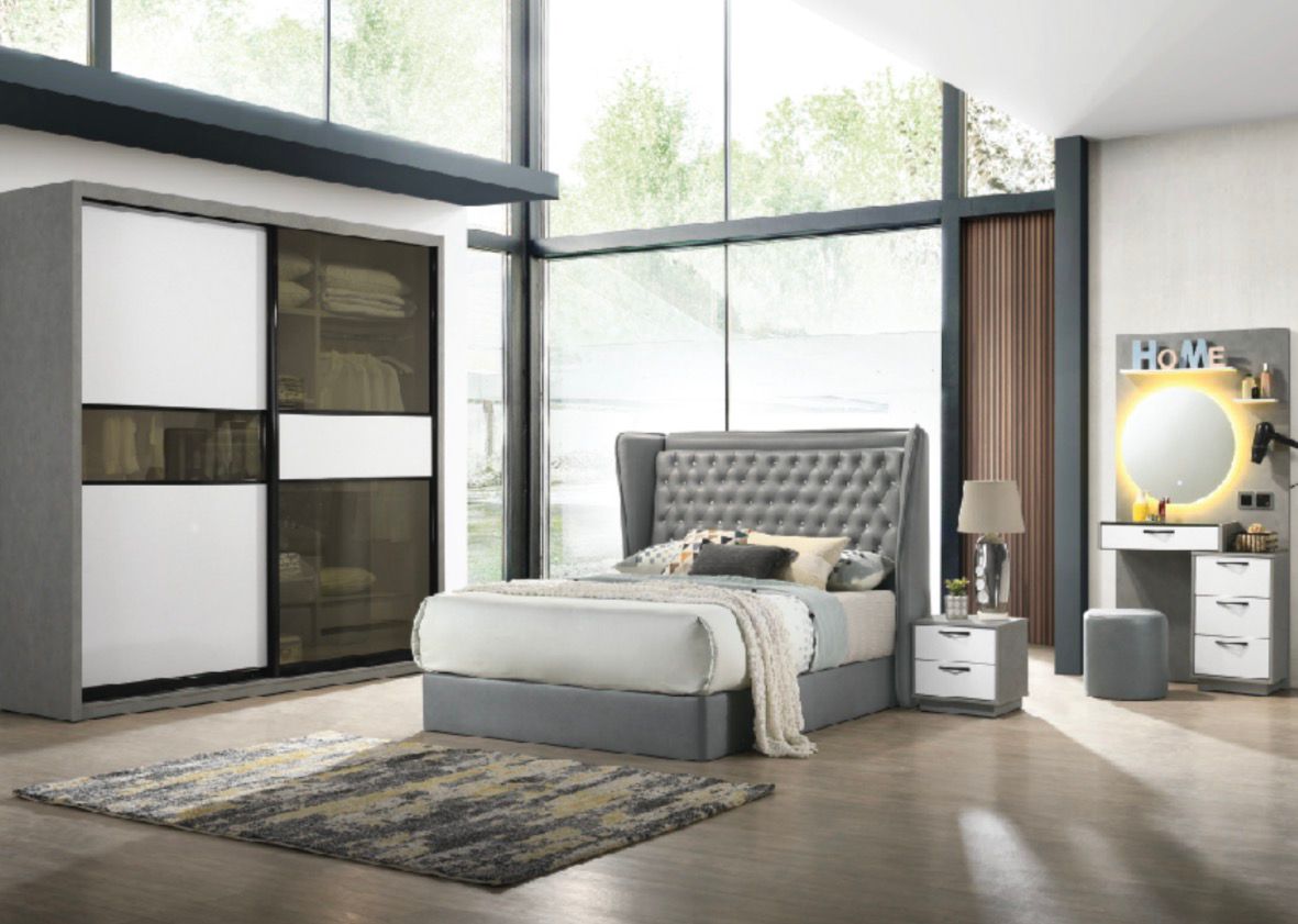 Visp Glass-Panel Style Sliding Wardrobe