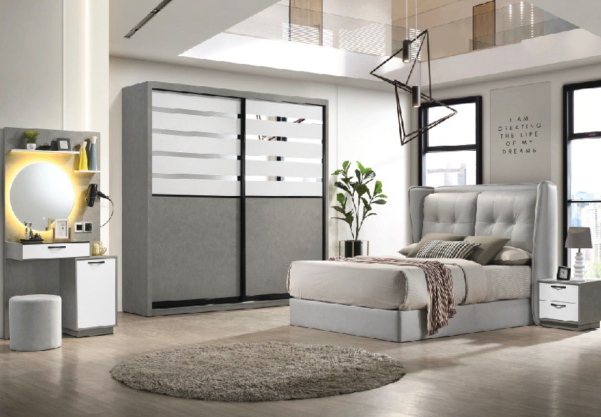 Vologda Stripe-Accent Sliding Door Wardrobe